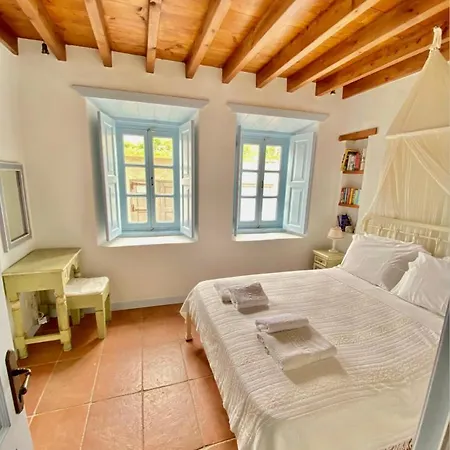 Apanemo Grikos Bay (Patmos)